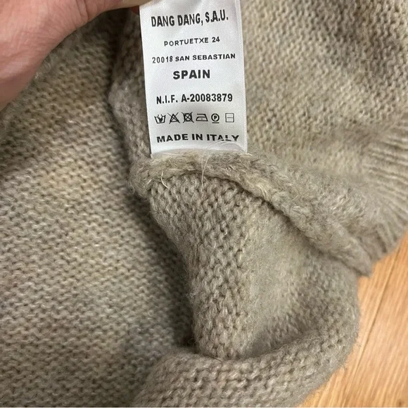 Indi & Cold Geometric Pattern Sweater - Picture 8 of 13